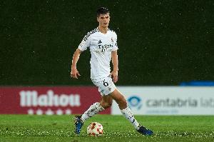 开云入口-记者:斯图加特希望本周300万欧完成切玛交易,皇马保留回购选项