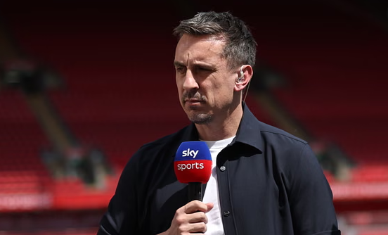 英超新赛季在即,内维尔与诺丁汉森林的争端持续发酵