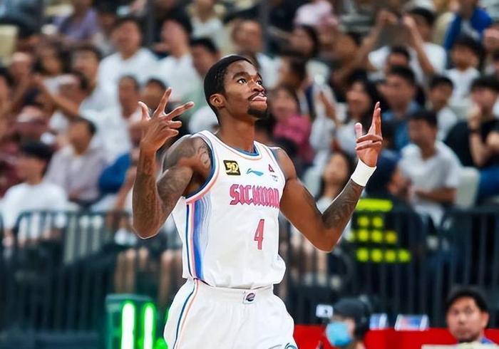 开云在线-广东队再签超级外援,CBA得分王加盟,帮助广东队冲第12冠