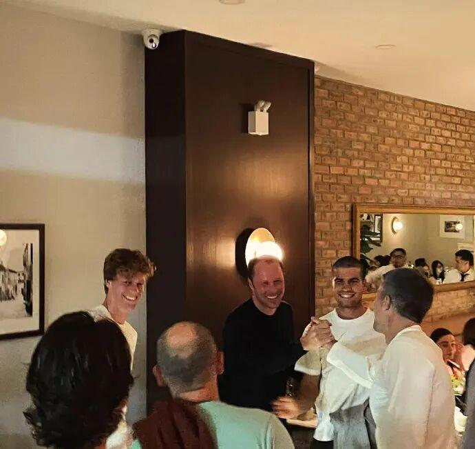 开云娱乐-场上我怕你 场下我爱你——阿尔卡拉斯的神奇魔力