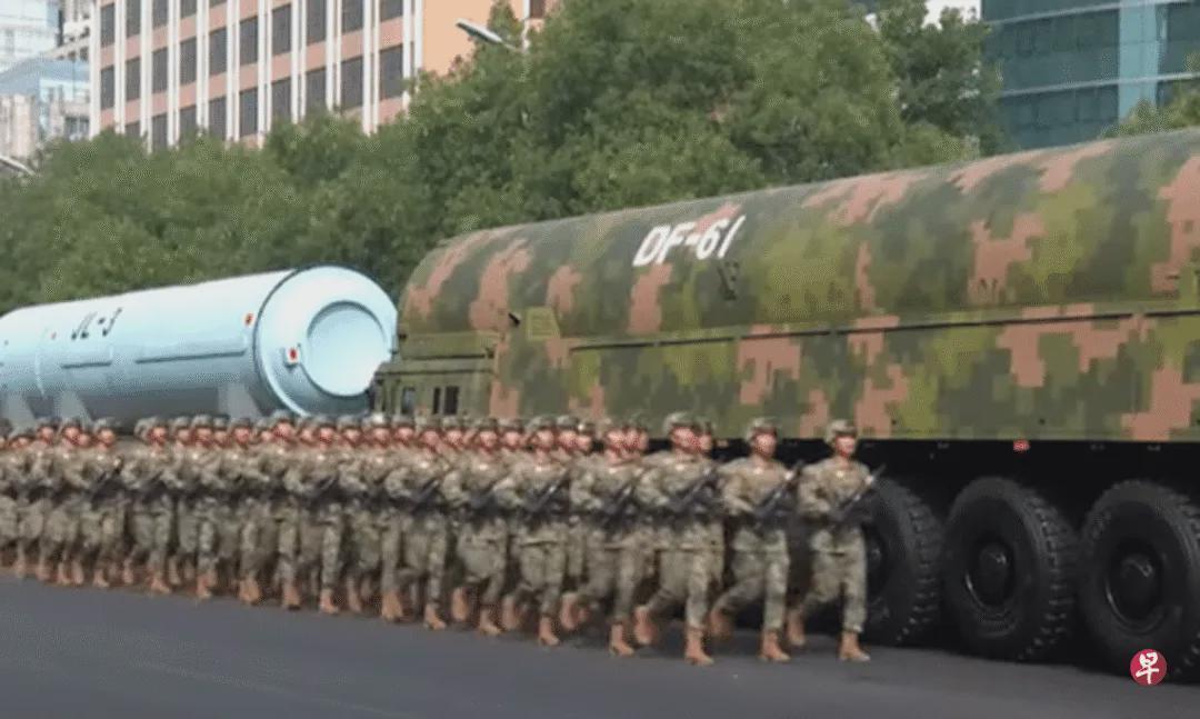 开云在线-原来特朗普也看九三阅兵,看完后一脸忧心忡忡