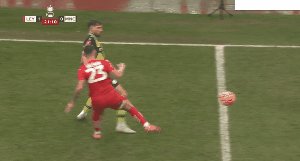 1739018314364009211.gif 开云娱乐-【足总杯】德布劳内替补建功 曼城2比1客胜莱顿东方