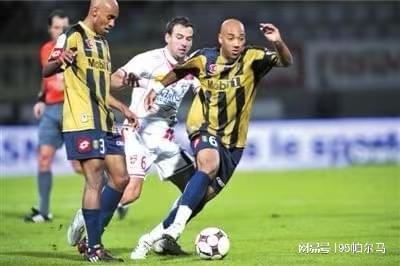 kaiyun-悲催的流星,16岁法甲当主力,21岁在国米要穿10号,30岁家暴